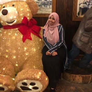 Meet your Posher, Fatima